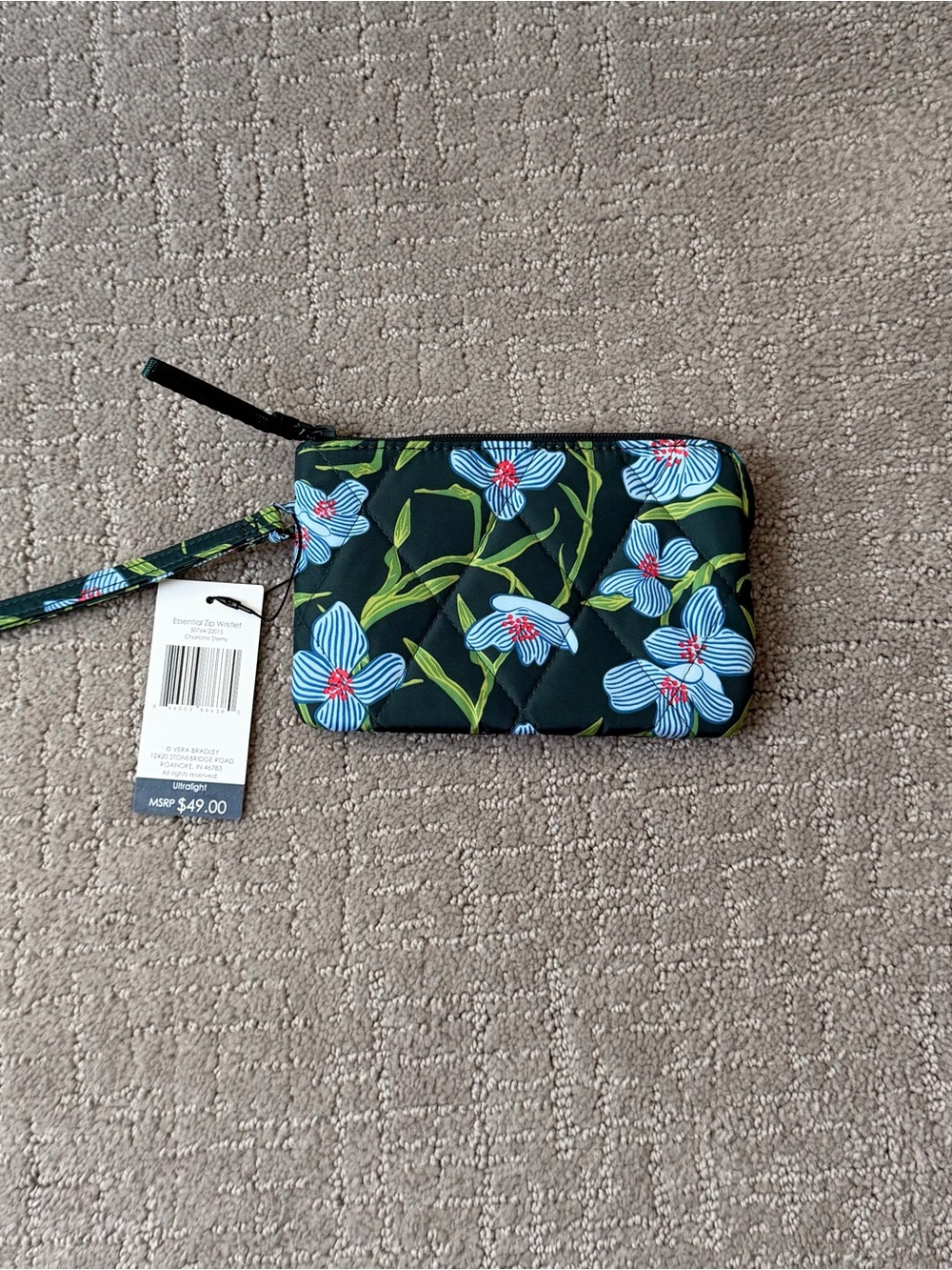 NWT Vera Bradley Essential Zip Wristlet Wallet - Charlotte Stems print